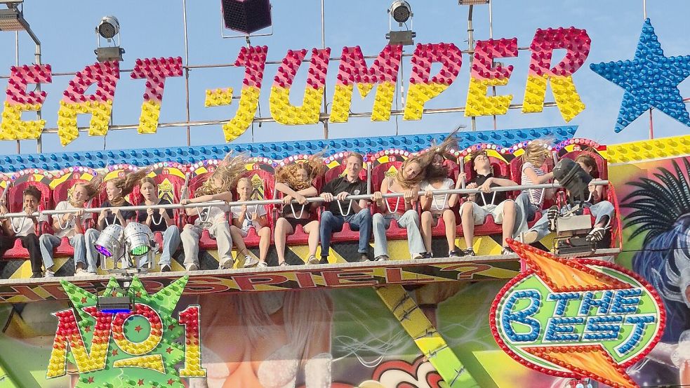 Beim Altstadtfest in Jever war eine Mitfahrerin aus einem Fahrgeschäft gefallen. Foto: Susanne Ullrich