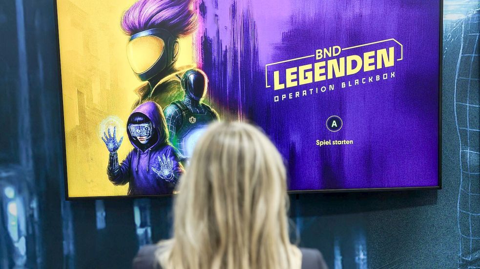 Mit knalligen Farben möchte der BND die Aufmerksamkeit auf das eigene Game lenken. Foto: Oliver Berg/dpa