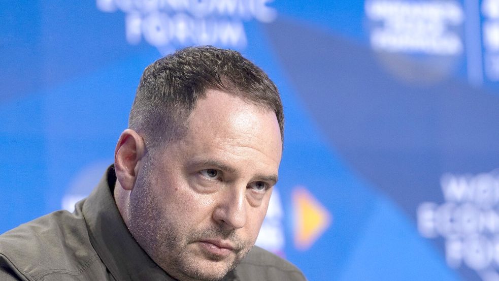 Die Ukraine arbeitet nach Angaben von Selenskyjs Stabschef Jermak an einer militärischen Komponente von Sicherheitsgarantien. (Archivbild) Foto: Gian Ehrenzeller/KEYSTONE/dpa