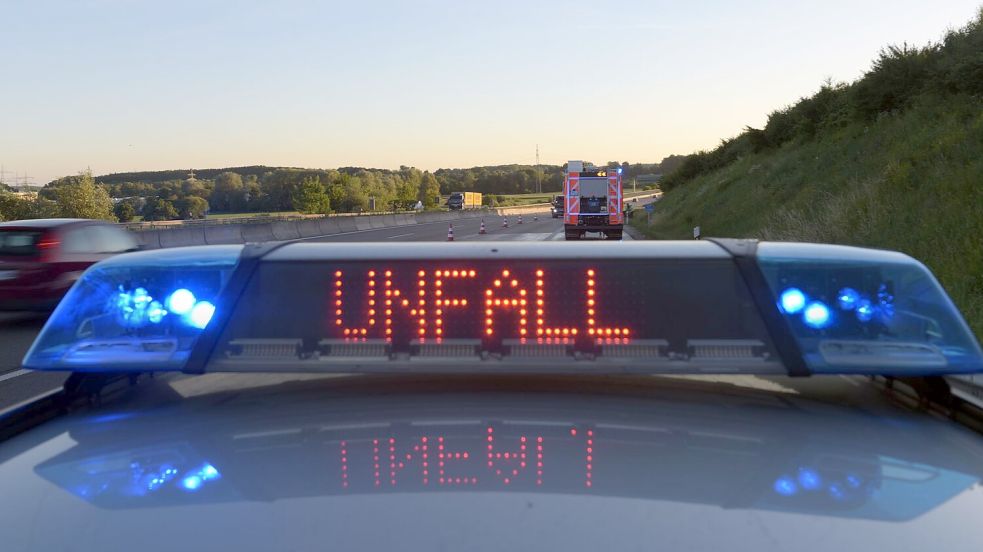1.322 Menschen sind im ersten Halbjahr bei Verkehrsunfällen ums Leben gekommen, wie aus einer vorläufigen Statistik hervorgeht. (Symbobild). Foto: Stefan Puchner/dpa