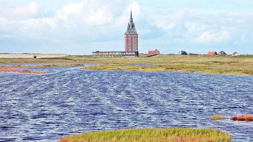 Der Westturm ist eines der Wahrzeichen der Insel Wangerooge. Foto: Pixabay
