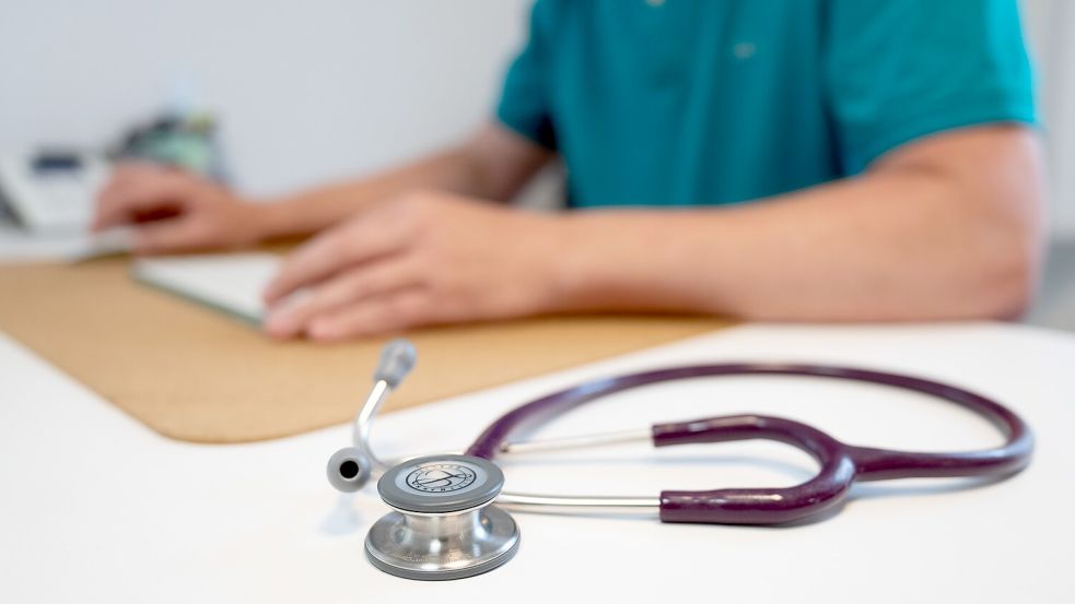 In der Medizin kursieren organisierte Fälschungen wissenschaftlicher Studien. Foto: dpa/Sebastian Kahnert