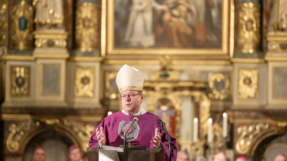 Er und seine Amtsbrüder wollen sparen: der Vorsitzende der Deutschen Bischofskonferenz, der katholische Limburger Bischof Georg Bätzing. Foto: dpa/Oliver Berg