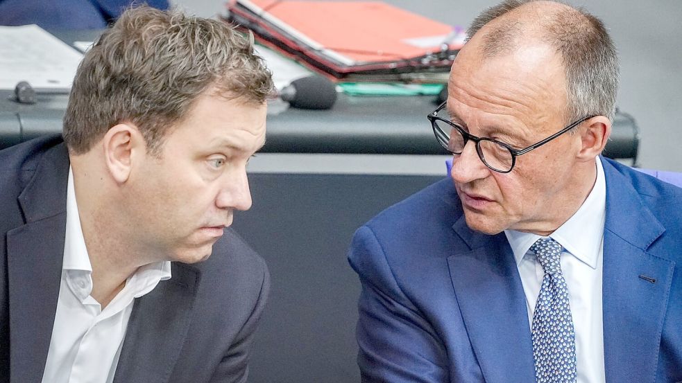 Der Start war holprig. Die Koalitionäre hoffen darauf, dass sie nach der Sommerpause besser in die Spur kommen. (Archivbild) Foto: Kay Nietfeld/dpa