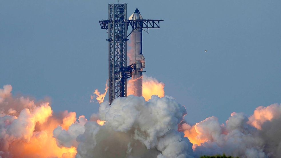 Das Starship hat einen zehnten Testflug absolviert. Foto: Eric Gay/AP/dpa