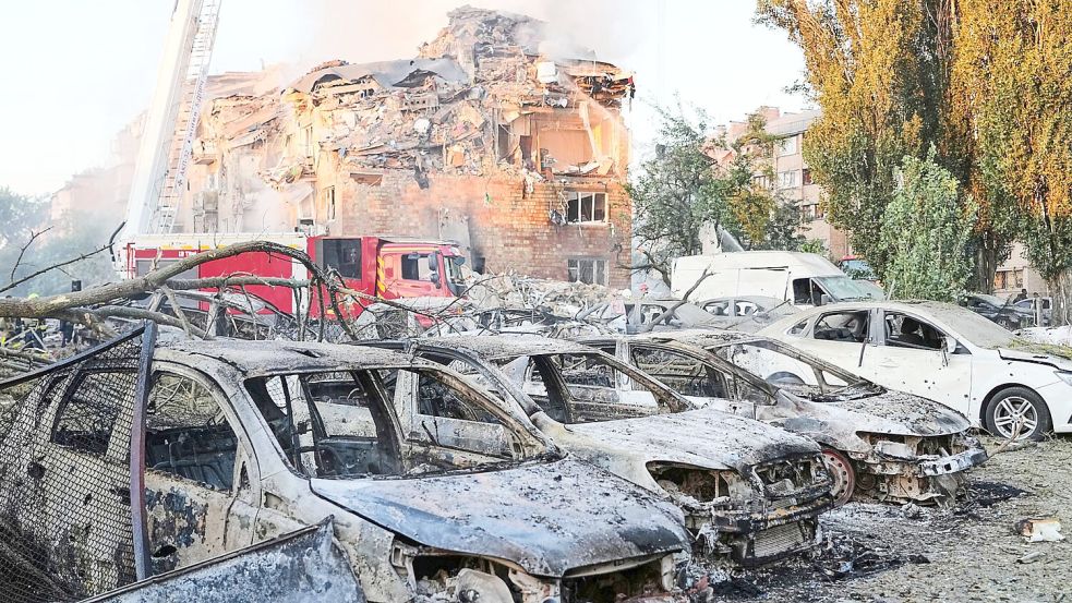Fotos zeigen schwere Verwüstungen. Foto: Efrem Lukatsky/AP/dpa