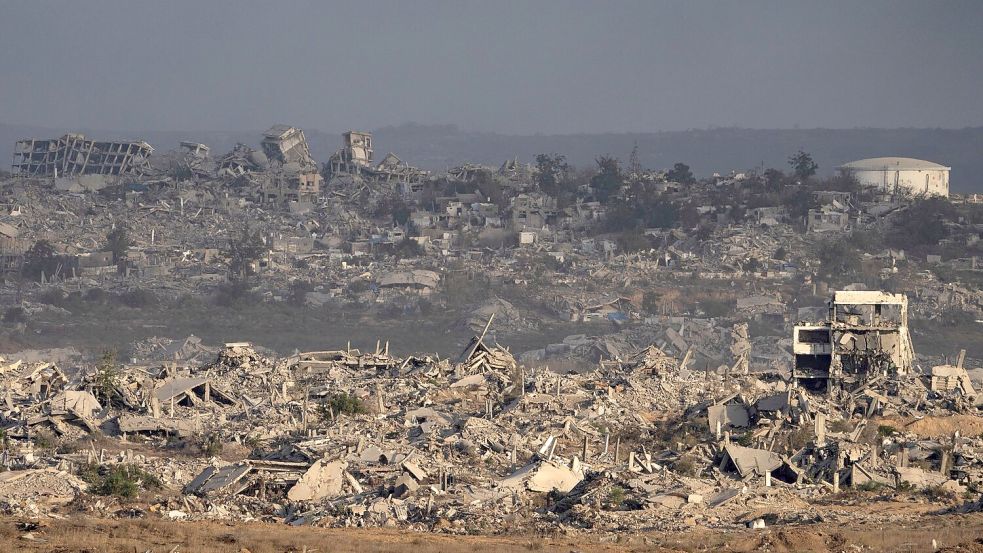 Der Gazastreifen ist durch den Krieg zu weiten Teilen verwüstet. (Archivbild) Foto: Maya Levin/AP/dpa