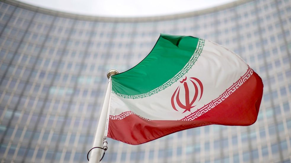 Die deutsche Botschaft in Teheran könne derzeit nur eingeschränkt konsularische Hilfe leisten, teilte das Auswärtige Amt mit. (Archivbild) Foto: Michael Gruber/AP/dpa
