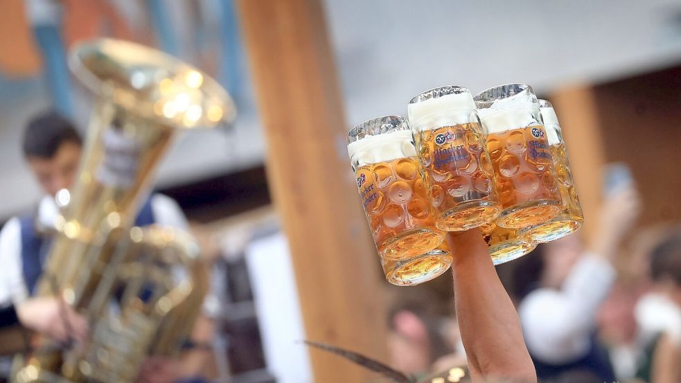 Auf dem Oktoberfest ändern sich gleich mehrere Dinge. (Archivbild) Foto: Karl-Josef Hildenbrand/dpa