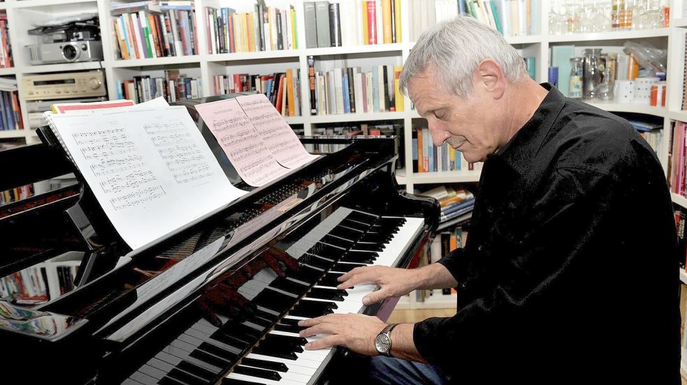 Jahrelang gehört das Klavier zu ihm (Archivbild) Foto: picture alliance / dpa