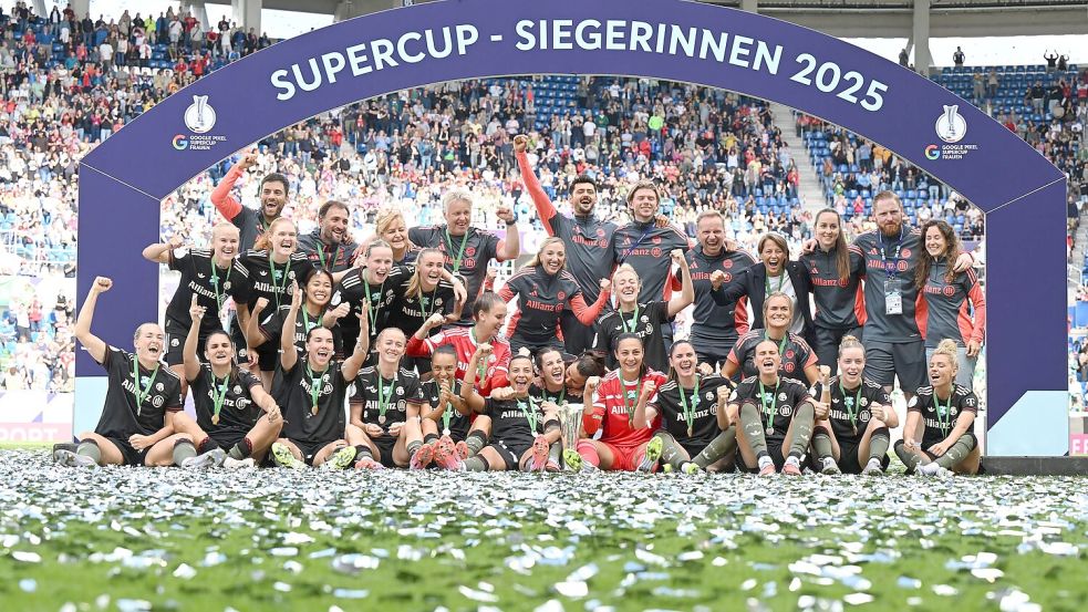 Der Sieg der Bayern-Fußballerinnen gegen Wolfsburg war verdient. Foto: Uli Deck/dpa