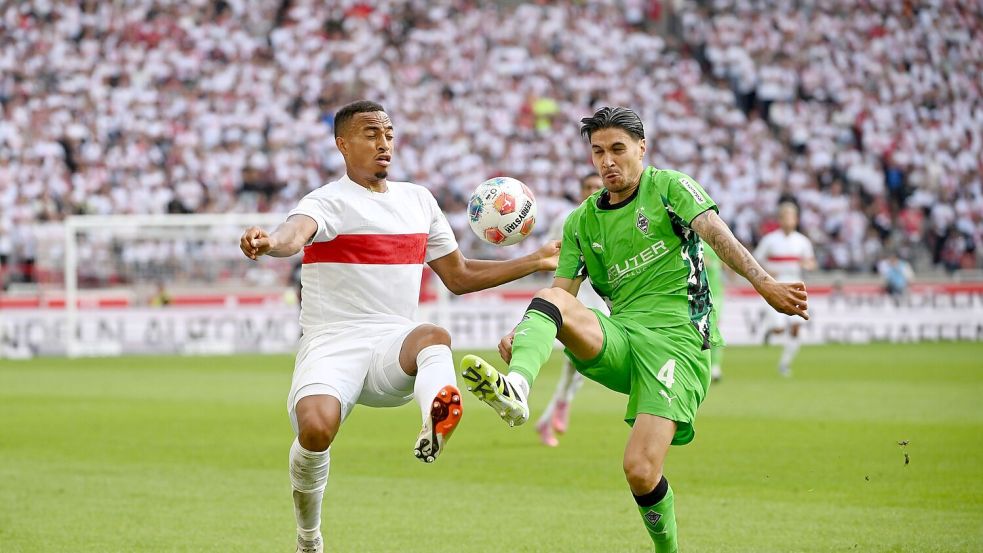 Die Stuttgarter um Jamie Leweling (l) taten sich gegen Gladbach sehr schwer. Foto: Marijan Murat/dpa