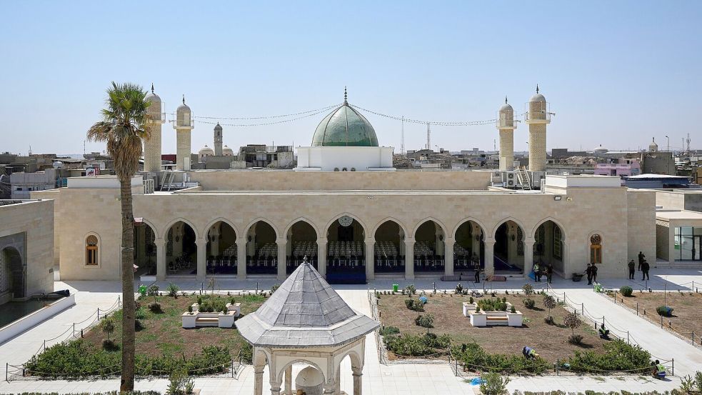 Die Al-Nuri-Moschee vor dem Besuch des irakischen Regierungschefs. Foto: Hadi Mizban/AP/dpa