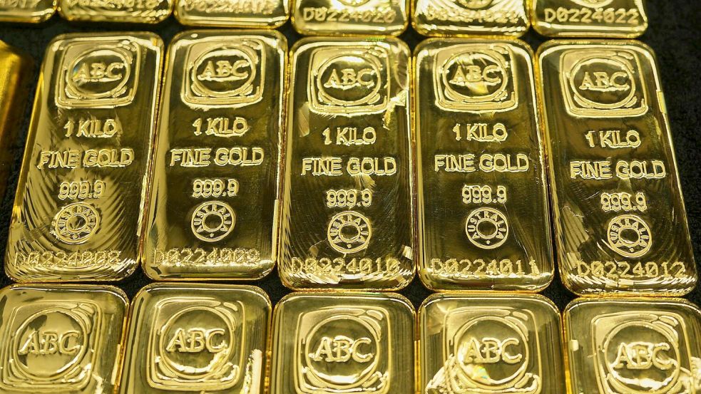 Gold gilt laut Experten als sichere Anlage in unsicheren Zeiten. (Archivbild) Foto: Mark Baker/AP/dpa
