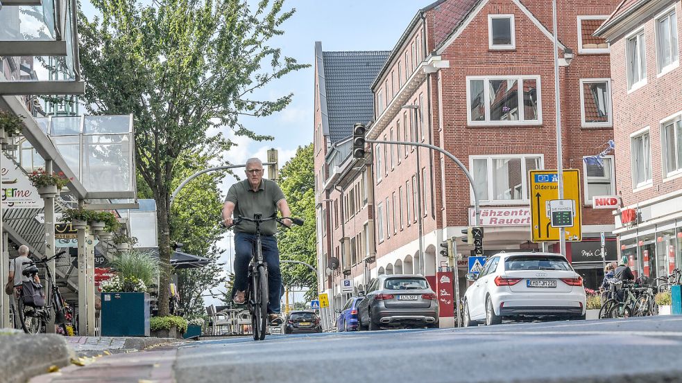 Wer genau hinschaut, erkennt es auf der LED-Tafel: Hier wird sogar unter 20 Stundenkilometer gefahren. Foto: Klaus Ortgies