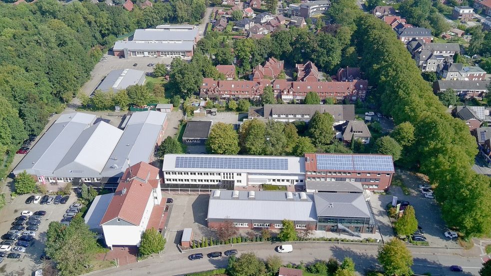 Die Handwerkskammer öffnet sich: Mit dem „Tag der offenen Tür“ am 20. September in Aurich wird das Kammerjubiläum gefeiert. Interessierte können die modernen Ausbildungswerkstätten besichtigen. Fotos: Privat