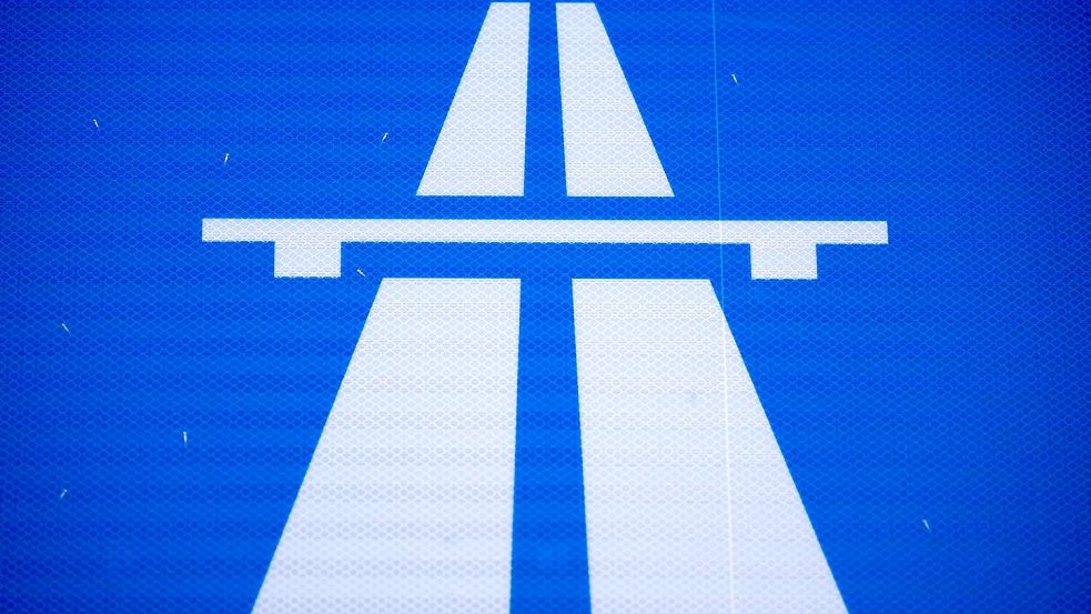 Noch mal rund 27 Millionen muss der Bund für die gescheiterte Pkw-Maut bezahlen. (Symbolbild) Foto: Hendrik Schmidt