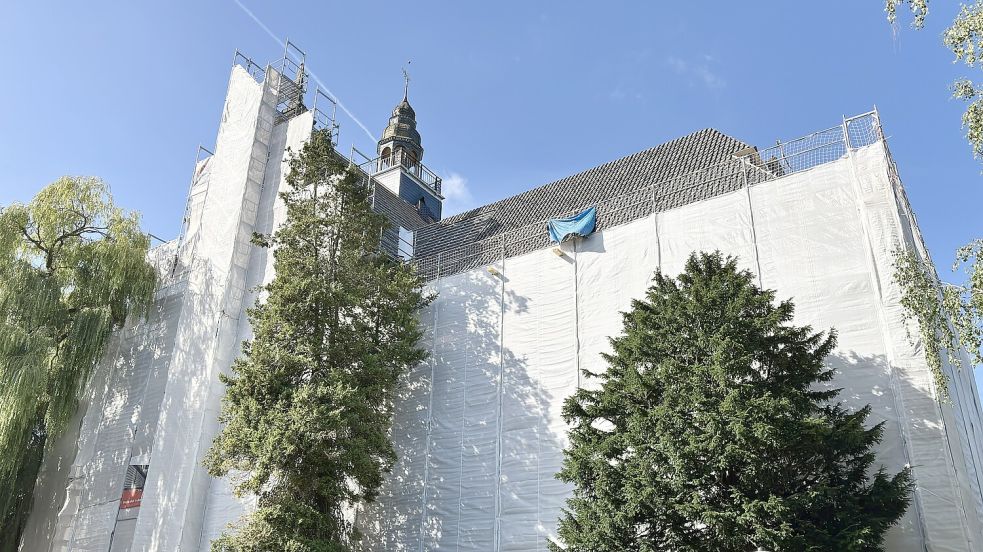 Außen sieht man nichts und innen ist einiges los. Foto: Klaus Ortgies