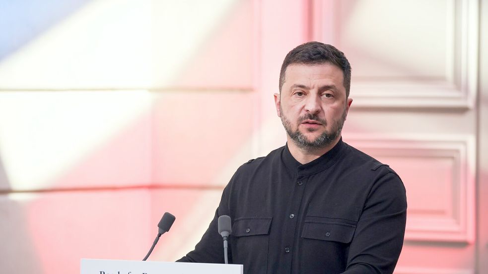Der ukrainische Staatschef Selenskyj drängt auf einen EU-Beitritt seines Landes. Foto: Ludovic Marin/Pool AFP/AP/dpa