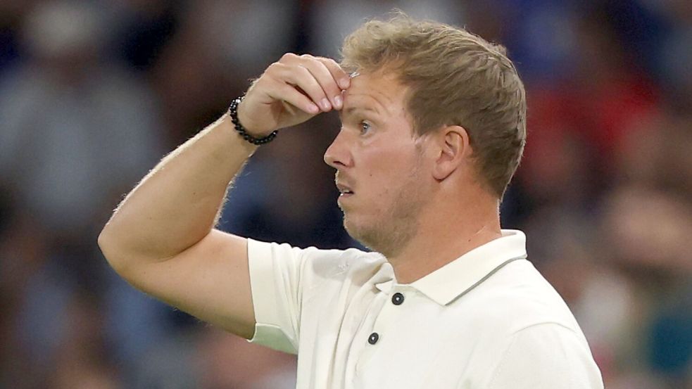 Julian Nagelsmann schrieb mit dem 0:2 in der Slowakei ungewollt DFB-Geschichte. Foto: Christian Charisius