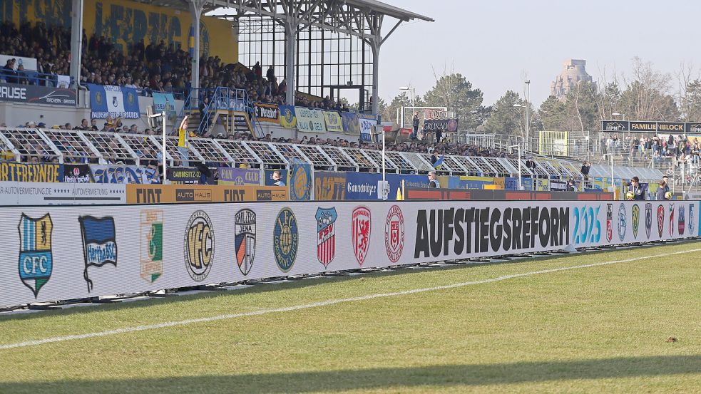 Aus dem Osten in die Republik: Der VfL Osnabrück hat sich der Initiative zur Regionalliga-Aufstiegsreform angeschlossen. Foto: imago/Beautiful Sports