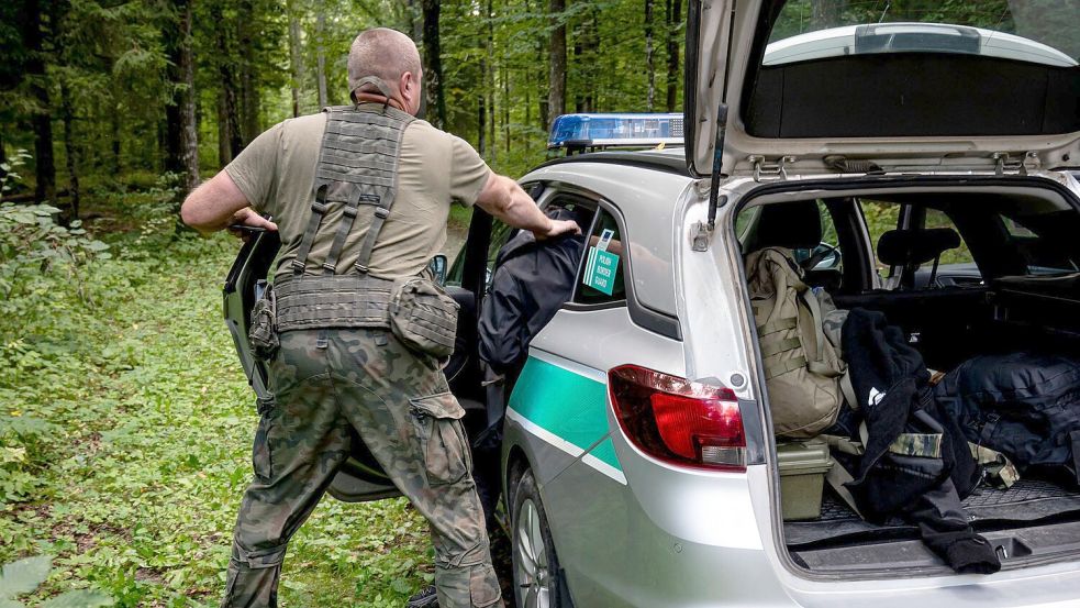 Immer wieder greifen polnischer Grenzschützer Menschen auf, die es über die Grenze nach Polen geschafft haben. (Archivbild) Foto: Fabian Sommer