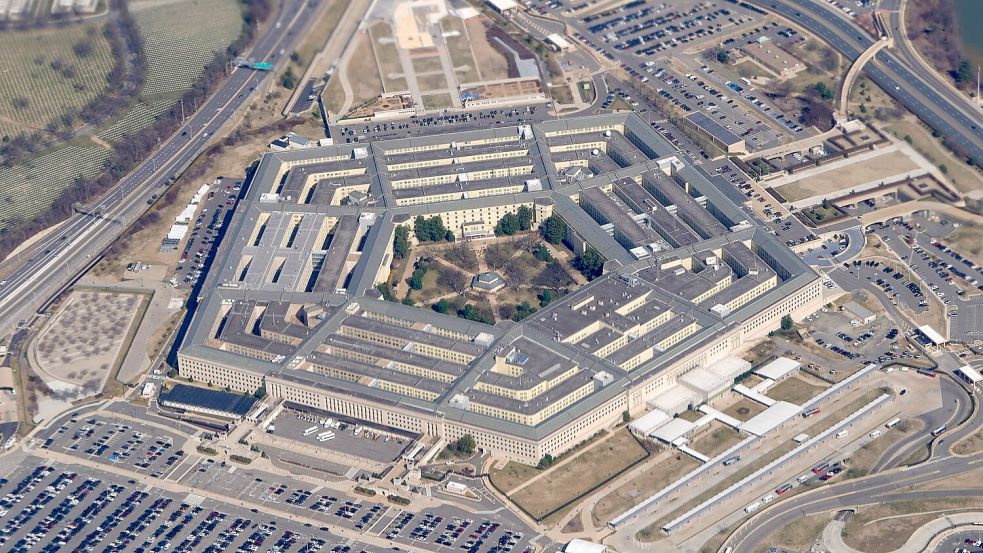 Das Pentagon hat laut US-Medienberichten angeordnet, Kampfflugzeuge nach Puerto Rico zu schicken. (Archivbild) Foto: Patrick Semansky/AP/dpa