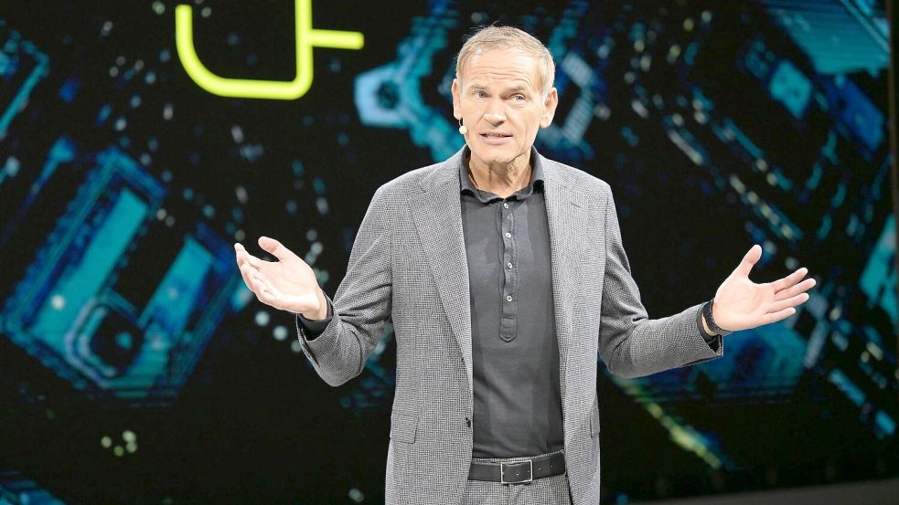 VW- und Porsche-Chef Blume zeigt sich auf der IAA verhalten optimistisch. Foto: Malin Wunderlich