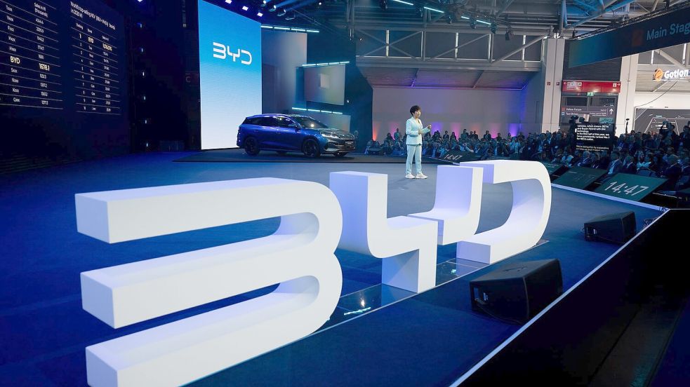 Der chinesische Autobauer BYD tritt auf der IAA voller Selbstbewusstsein auf. Foto: Sven Hoppe