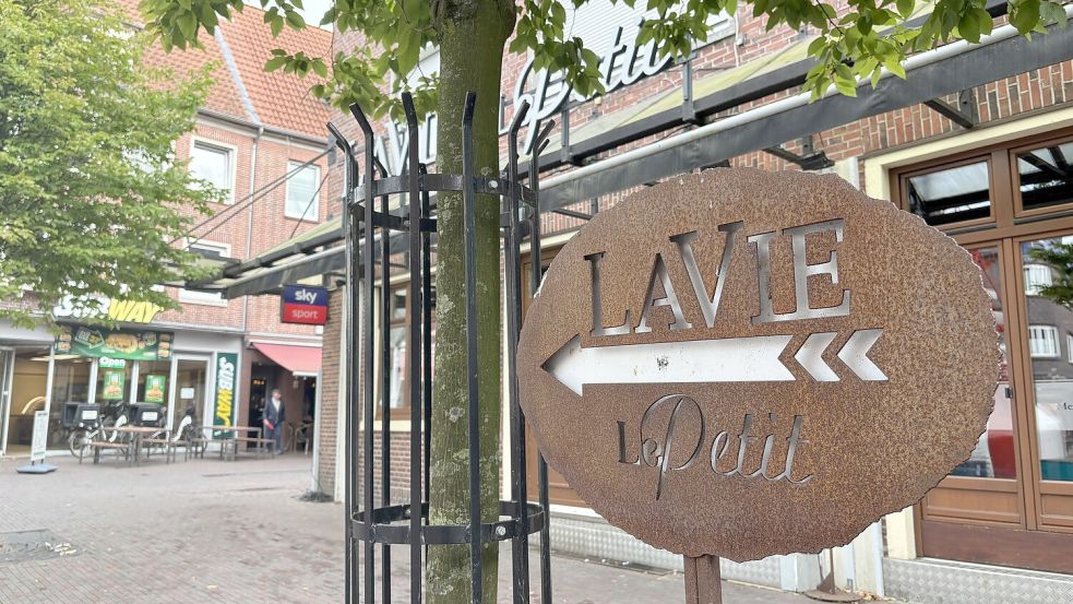 Das „La Vie – Le Petit“ liegt mitten im sogenannten Kneipen-Dreieck von Emden in der Innenstadt. Foto: Hannah Weiden