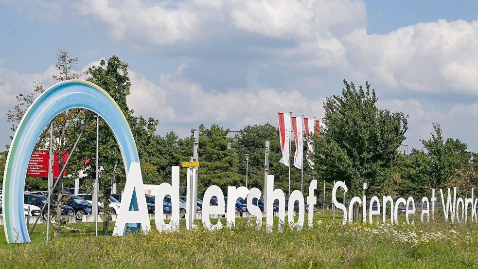 Ziel eines Brandanschlags soll laut einem Bekennertext der Technologiepark Adlershof im Südosten Berlins sein. Foto: Jens Kalaene
