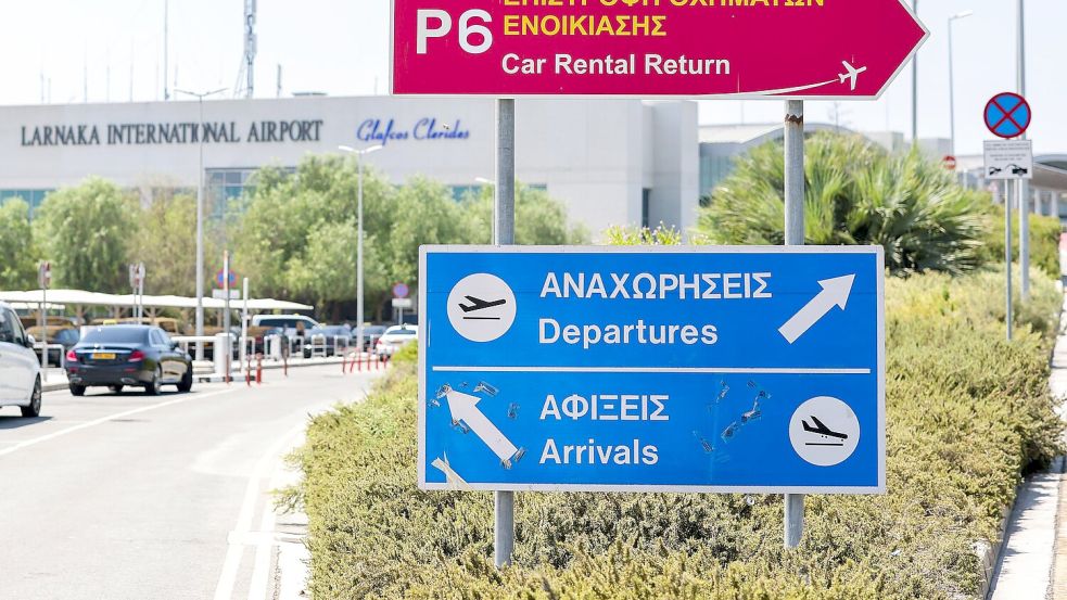 Auch der Flughafen Larnaka ist vom Streik betroffen. (Archivbild) Foto: Christoph Reichwein
