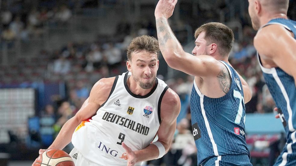 Franz Wagner will mit Deutschlands Basketballern endlich wieder ein wichtiges Spiel gewinnen. Foto: Sergei Grits/AP/dpa