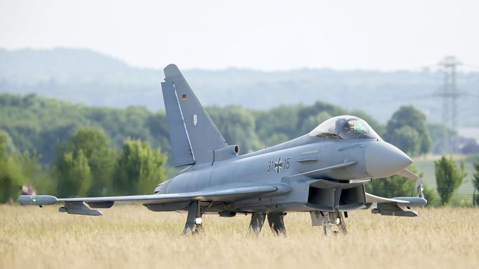 Deutschland verstärkt seine Beteiligung am Schutz der Nato-Ostgrenze. (Archivbild) Foto: Christoph Reichwein