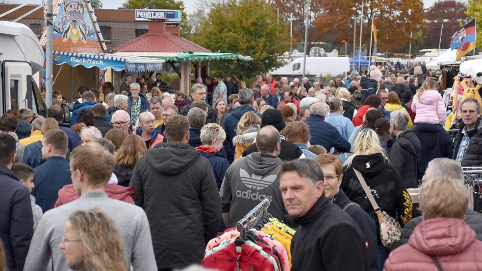 Das Straßenfest wird in diesem Jahr – wie auch auf diesem Bild aus 2023 – wieder in den Gewerbegebieten in Ostrhauderfehn stattfinden. Doch bleibt es auch 2026 so? Foto: Archiv