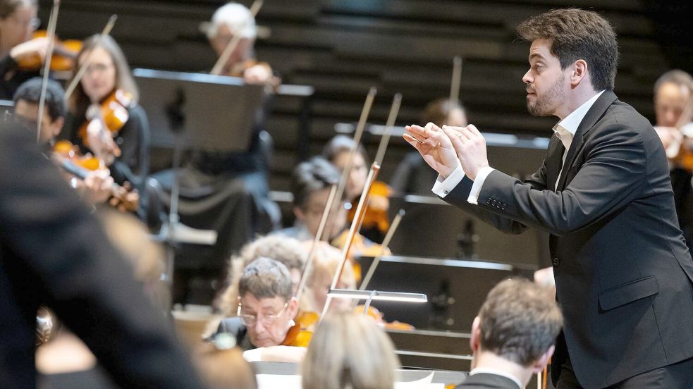 Lahav Shani ist in Berlin sehr willkommen. (Archivbild) Foto: Sven Hoppe
