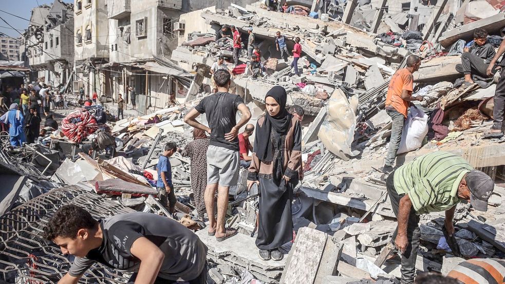 Bei israelischen Angriffen im Gazastreifen starben nach Angaben aus medizinischen Kreisen mindestens 50 Menschen. Foto: Abed Rahim Khatib/dpa
