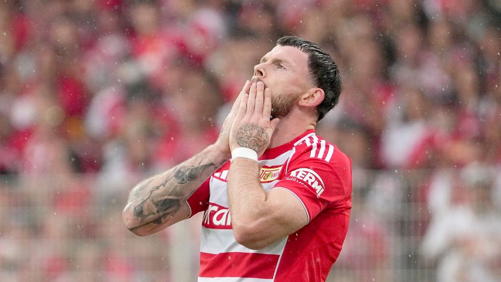 Haderte mit seinen vergebenen Chancen: Unions Oliver Burke. Foto: Soeren Stache
