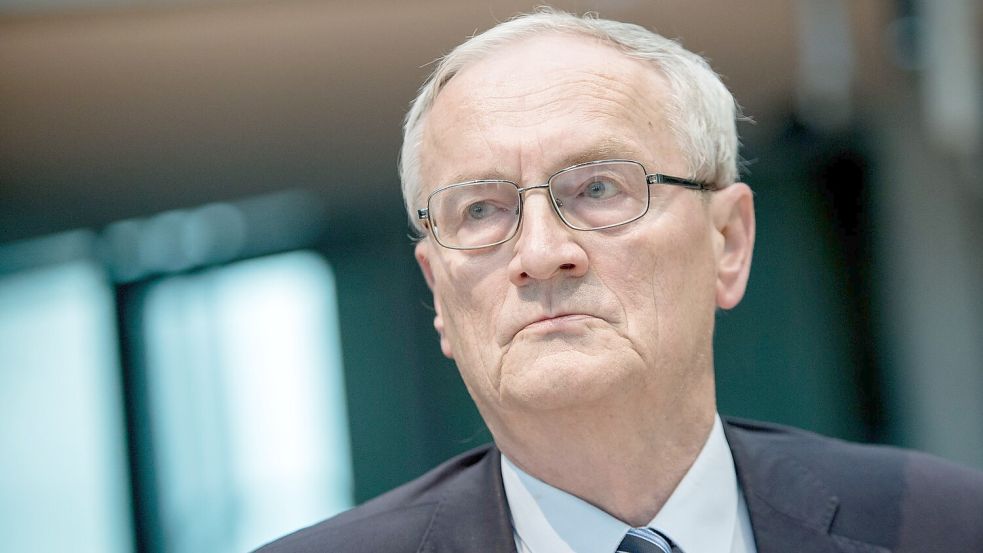 Die Staatsanwaltschaft ermittelt gegen den früheren BND-Chef Hanning wegen des Verdachts der Kindesentziehung. (Archivbild) Foto: Michael Kappeler