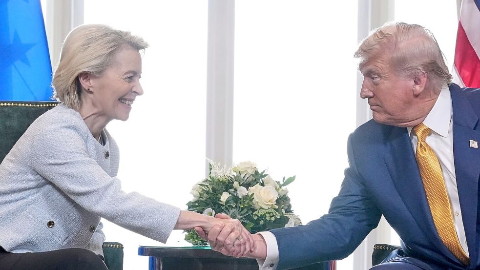 Kommt erneut Forderungen von US-Präsident Donald Trump nach: EU-Kommissionschefin Ursula von der Leyen. (Archivbild) Foto: Jacquelyn Martin/AP/dpa
