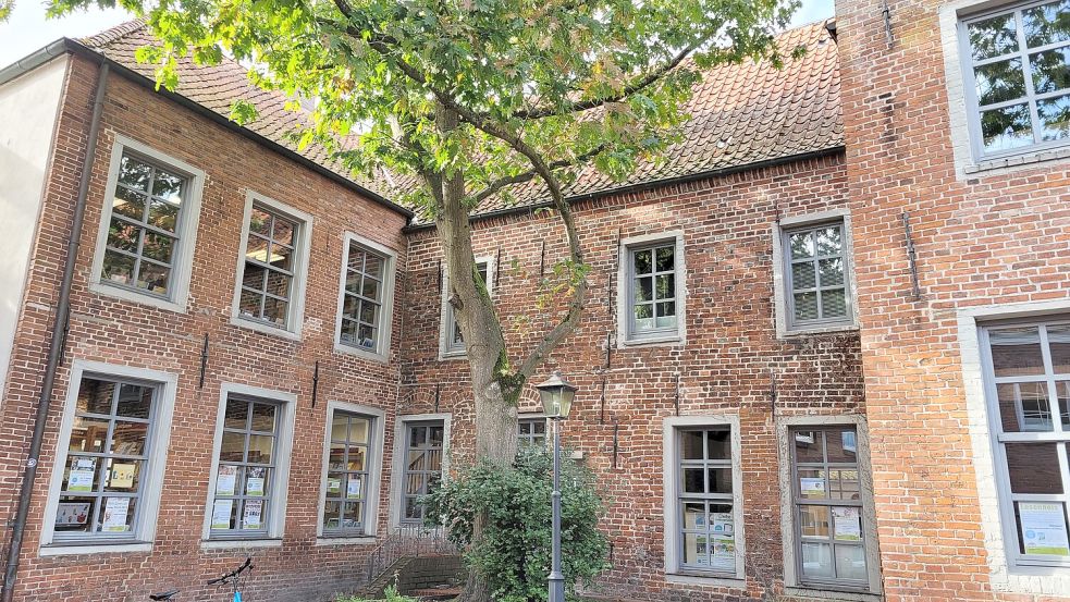 Die Norder Stadtbibliothek braucht mehr Platz. Dank Fördermitteln vom Bund soll nun der geplante Anbau umgesetzt werden. Foto: Kresse