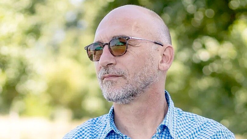 Eine scheinbar normale Unterrichtsstunde wird dem Lehrer Alexander Lammers zum Verhängnis. „Ich habe Angst davor, dass Leute wissen, welcher Ruf mir vorauseilt“, sagt er heute. Foto: Lars Schröer