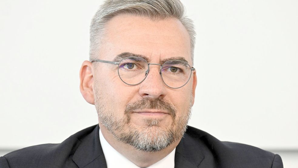 Der Chef des Branchenverbandes BVTE, Jan Mücke, warnt vor deutlich höheren Tabaksteuern. Foto: Roberto Pfeil