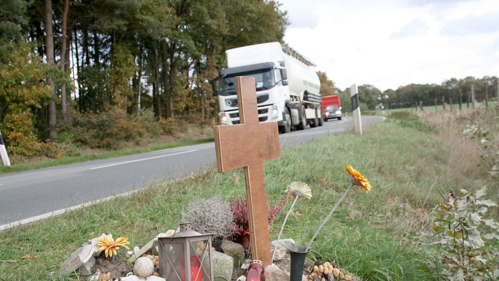 Straßenkreuze: Orte des Gedenkens für den plötzlichen Tod. Foto: Martin Pille