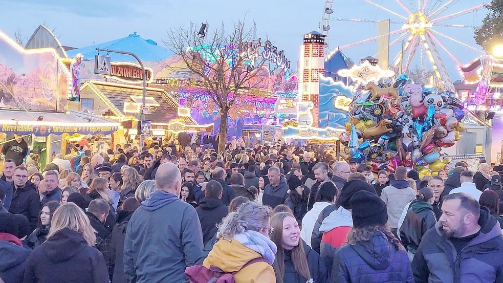 Rund 500.000 Besucher werden auch in diesem Jahr zu Ostfrieslands größtem Volksfest erwartet. Foto: Wolters