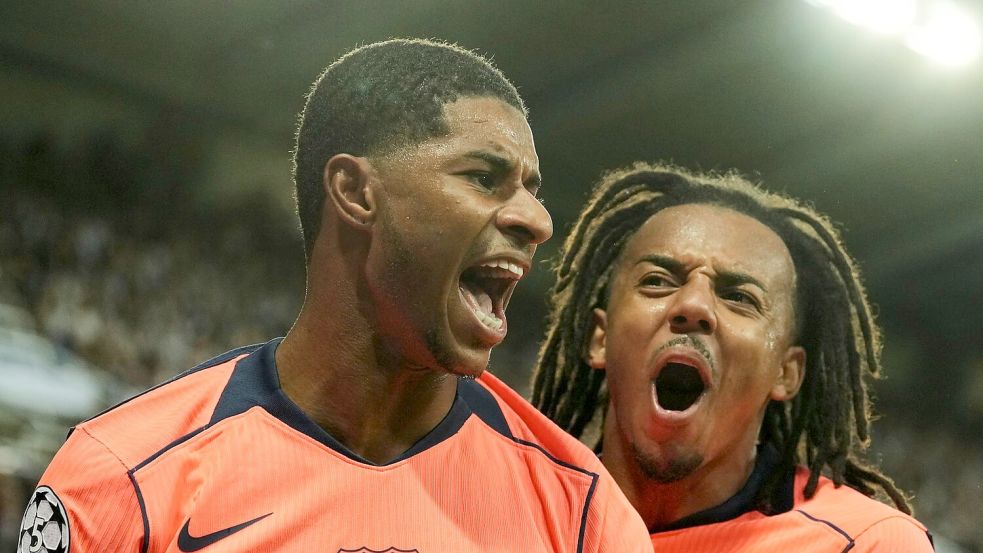 Marcus Rashford (links) traf doppelt für den FC Barcelona Foto: Jon Super/AP/dpa