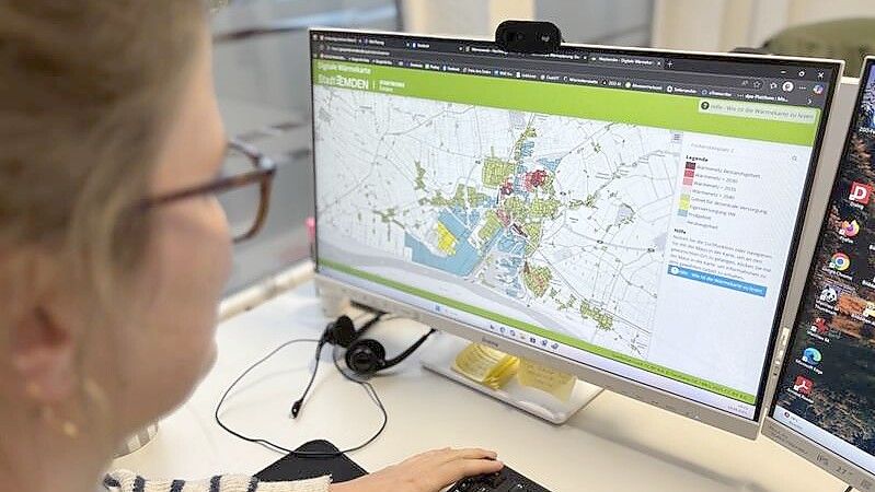 Die interaktive Wärmekarte der Stadtwerke Emden: Hier kann jeder seine Adresse eintippen und sieht, wie sein Haus künftig beheizt werden kann. Foto: Stephanie Schuurman