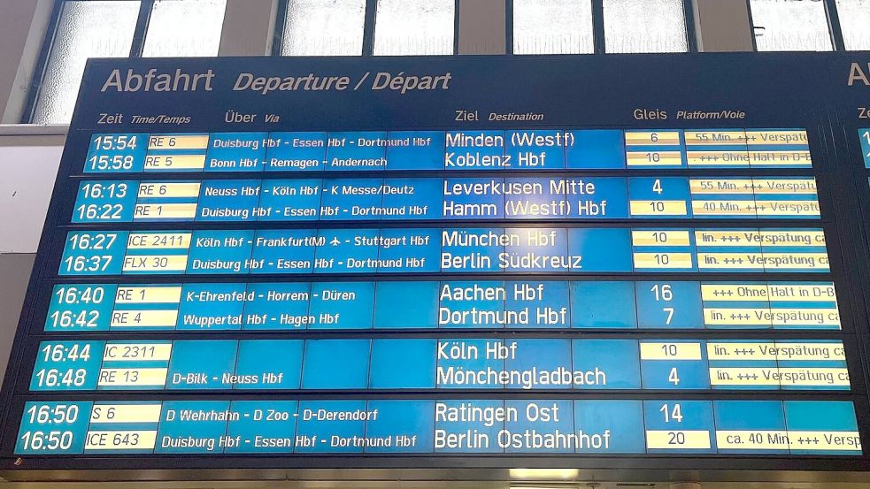 Zu oft zu spät: Die Züge der Deutschen Bahn. (Archivbild) Foto: Arne Meyer/dpa