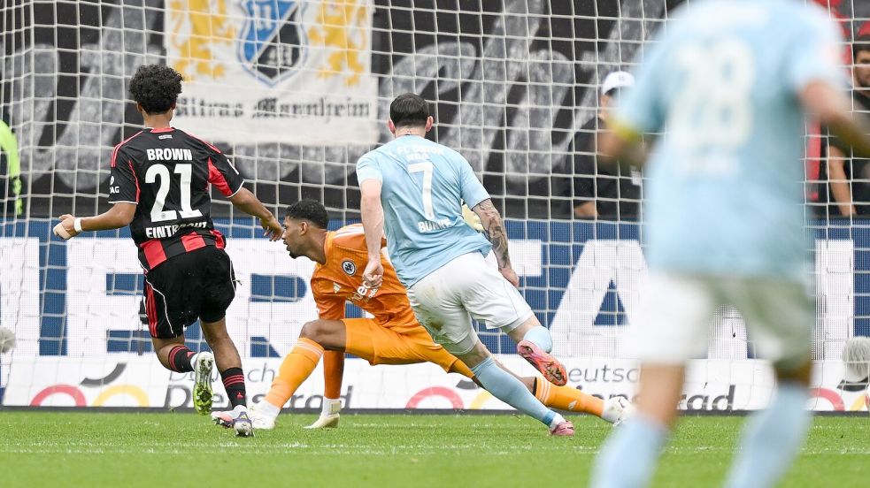Traf gleich dreimal für Union Berlin: Oliver Burke. Foto: Arne Dedert