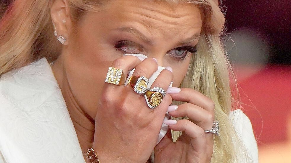 „Ich vergebe ihm“, sagte Erika Kirk über den Schützen. Foto: Julia Demaree Nikhinson/AP/dpa